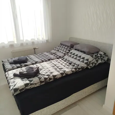 Csongor Apartment *