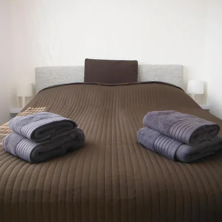 Csongor Apartment *